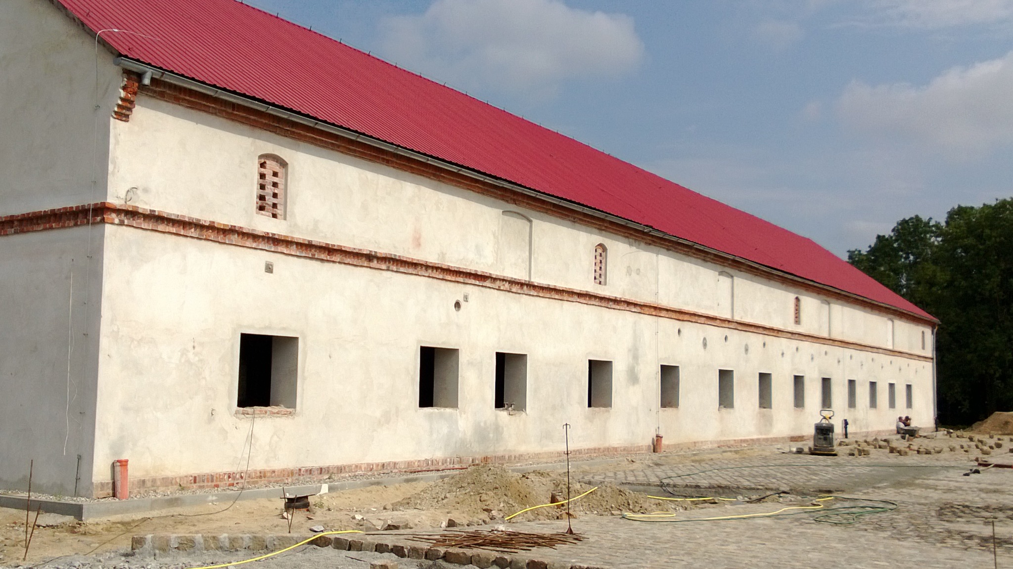 Opinia techniczna i projekt wykonawczy adaptacji stajni