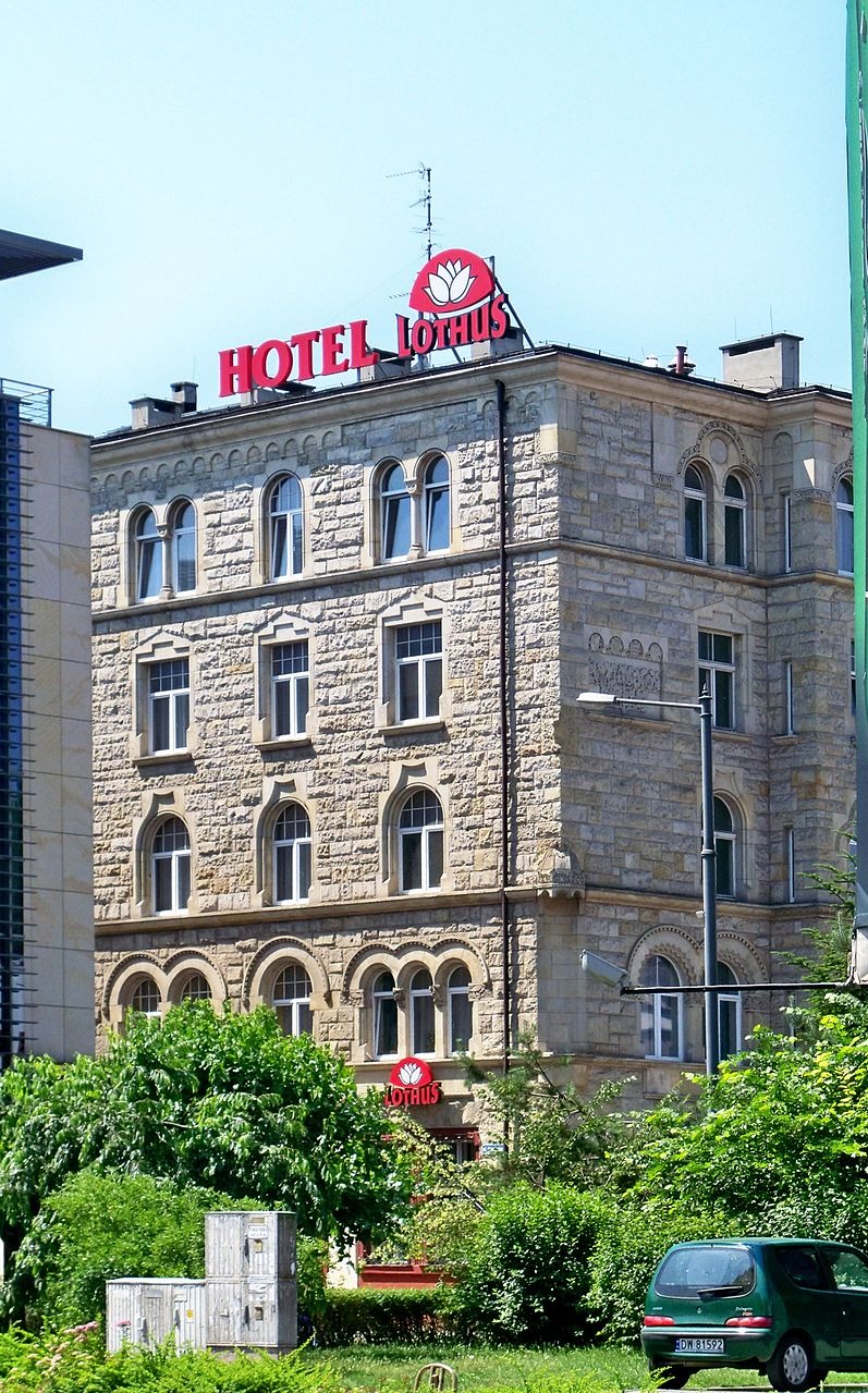 Hotel Lothus — ocena i rozwiązania techniczne